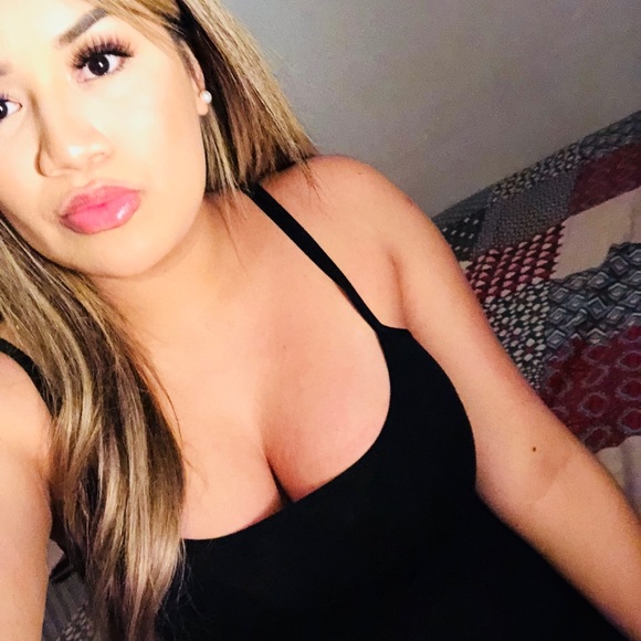 Meet your Posher, Alejandra - Picture 2 of 2